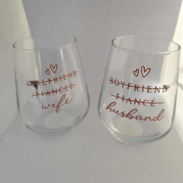 Husband & Wife Wine Glass Set